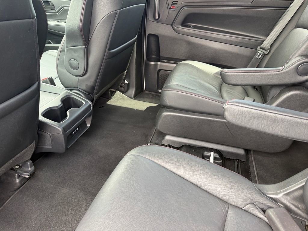 Used 2025 Honda Odyssey Sport-L image 14