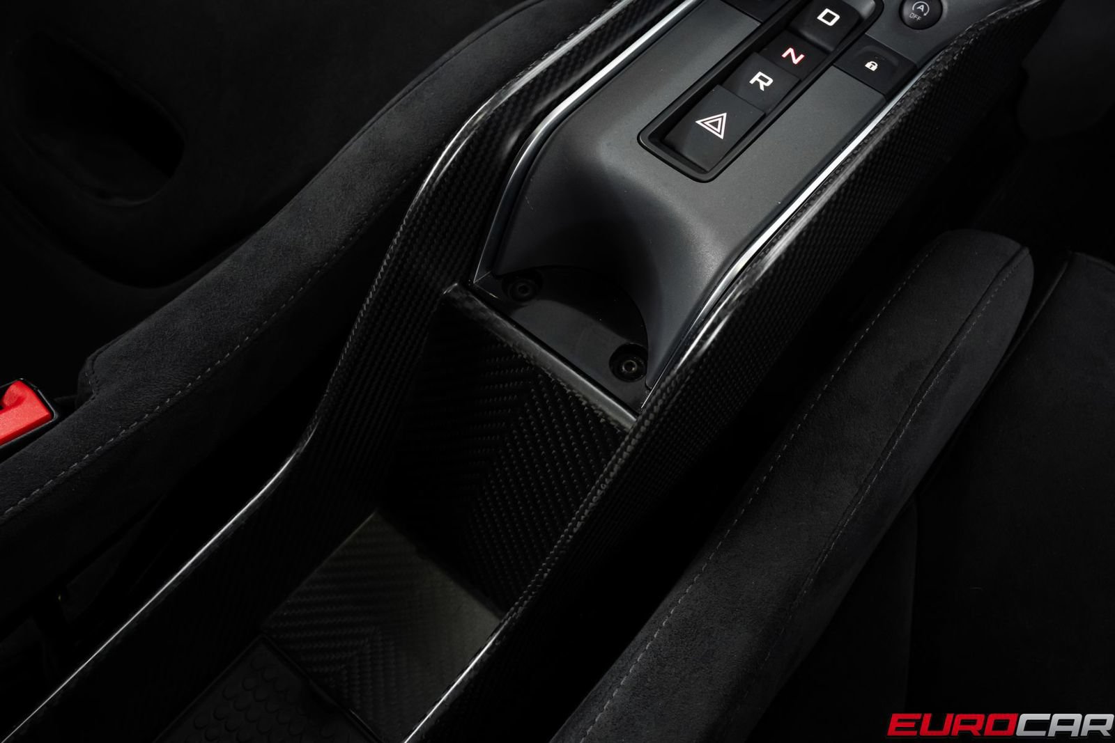 Used 2020 McLaren 620R RWD image 40