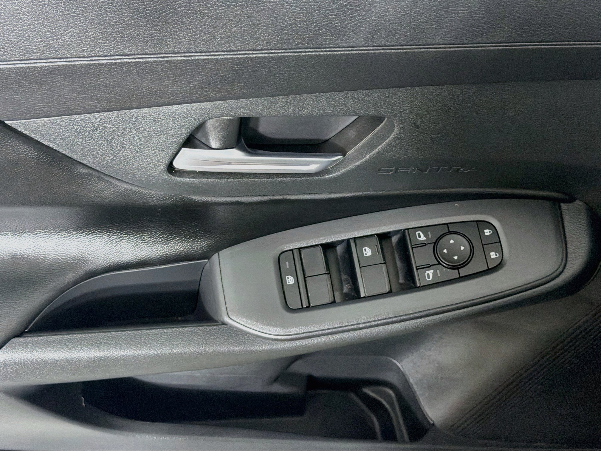 Used 2026 Nissan Sentra SV w/ Floor Mat Package FWD image 15