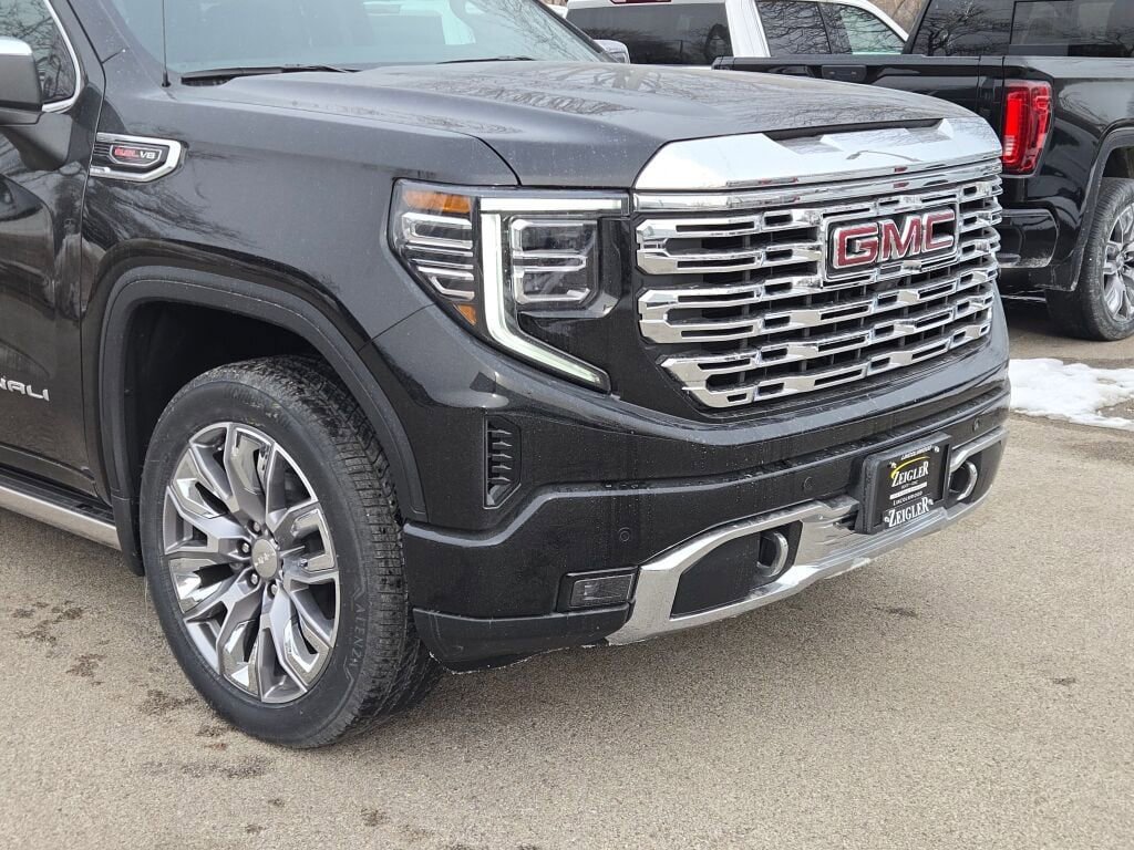 New 2026 GMC Sierra 1500 Denali image 2