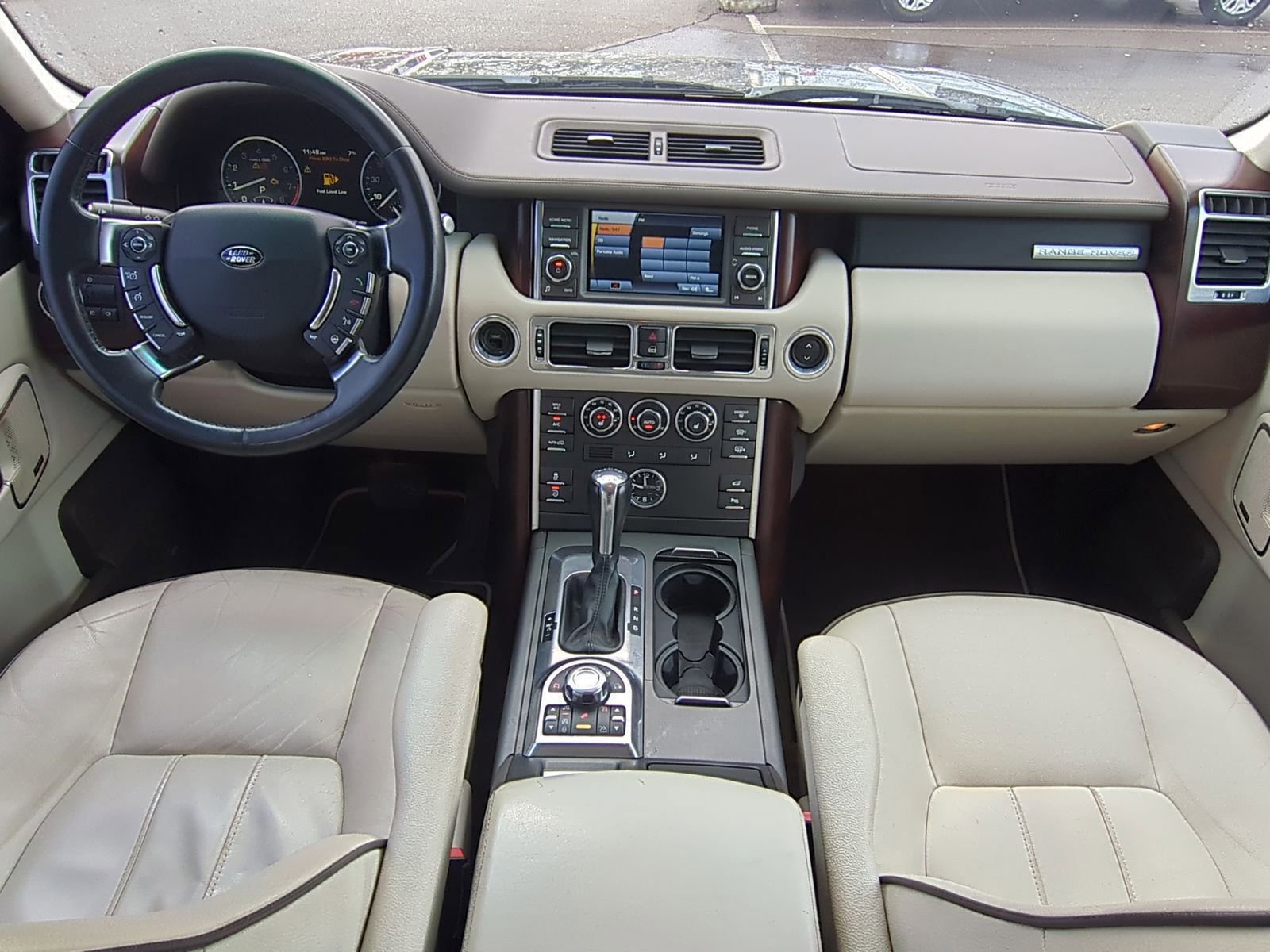 Used 2012 Land Rover Range Rover HSE image 19