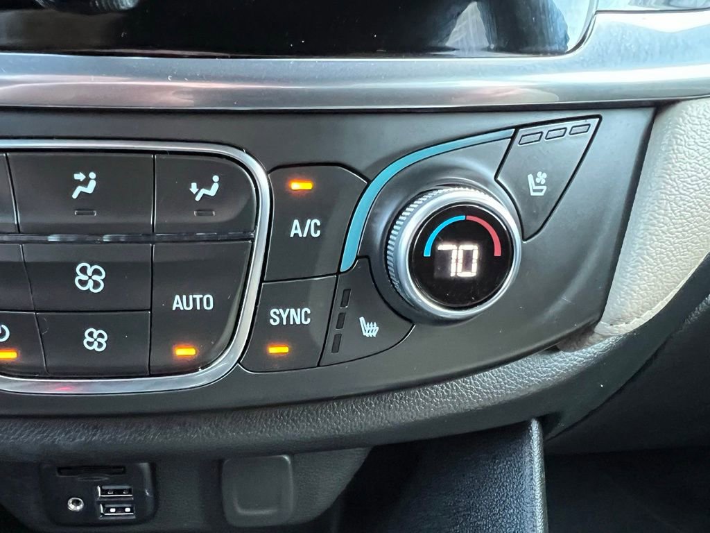 Used 2023 Chevrolet Traverse Premier AWD/4WD image 48