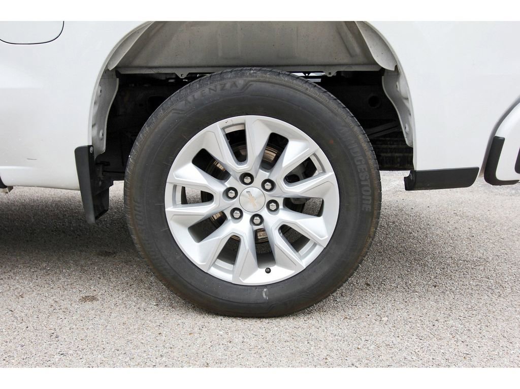 Used 2024 Chevrolet Silverado 1500 Custom AWD/4WD image 28