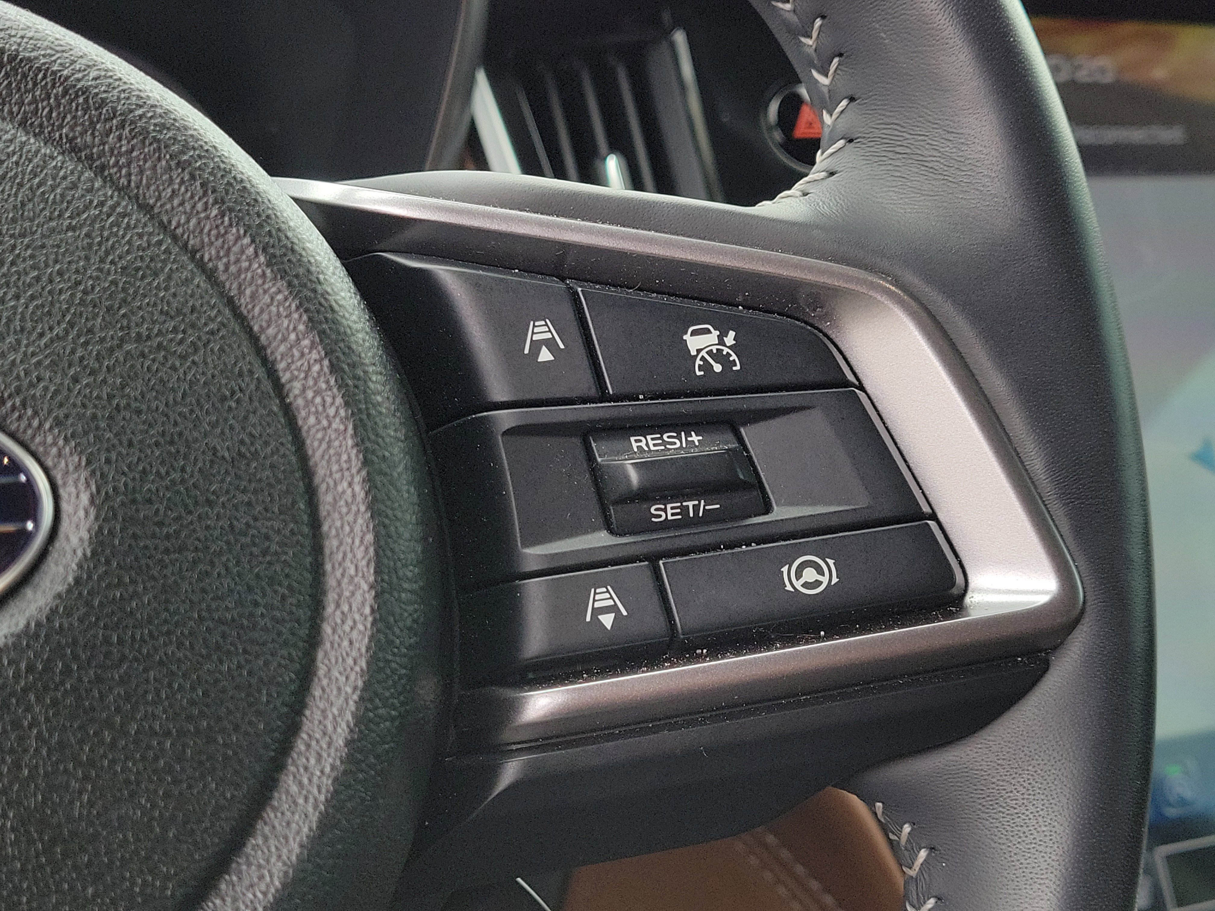 Used 2025 Subaru Outback Touring XT w/ Popular Package #2 image 29