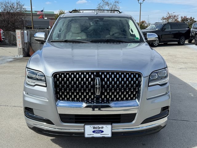 Used 2022 Lincoln Navigator Black Label image 2