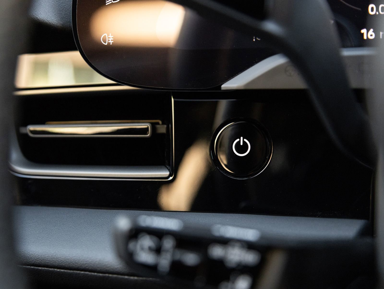 New 2026 Porsche Taycan image 17