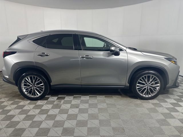Used 2024 Lexus NX 350 AWD w/ Vision Package image 4