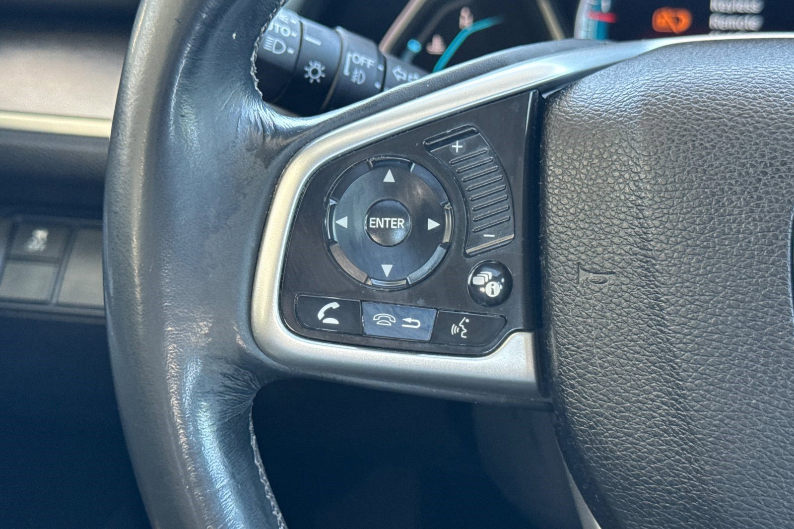 Used 2017 Honda Civic EX-L image 28