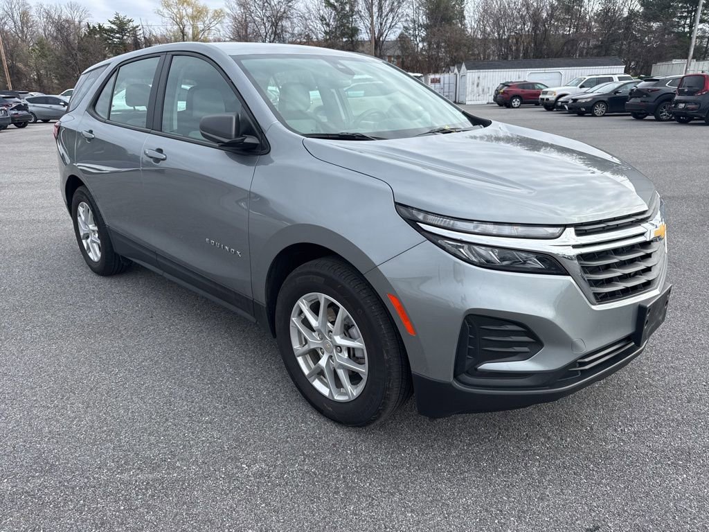 Used 2023 Chevrolet Equinox LS w/ LPO, Floor Liner Package image 1