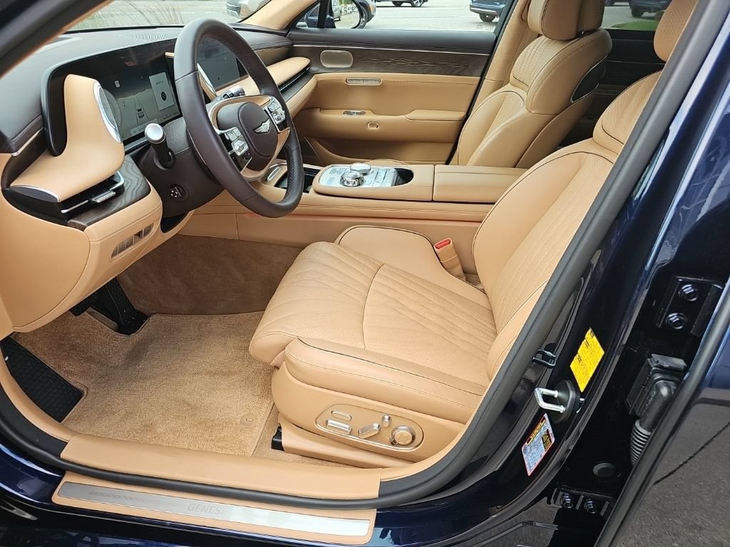 Used 2024 Genesis G90 3.5T AWD/4WD image 20