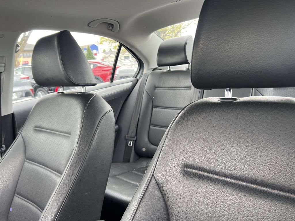 Used 2015 Volkswagen Jetta SE FWD image 12