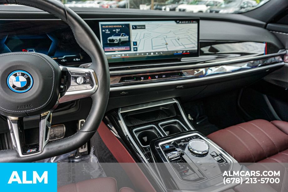 Used 2025 BMW i7 eDrive50 w/ M Sport Package image 35