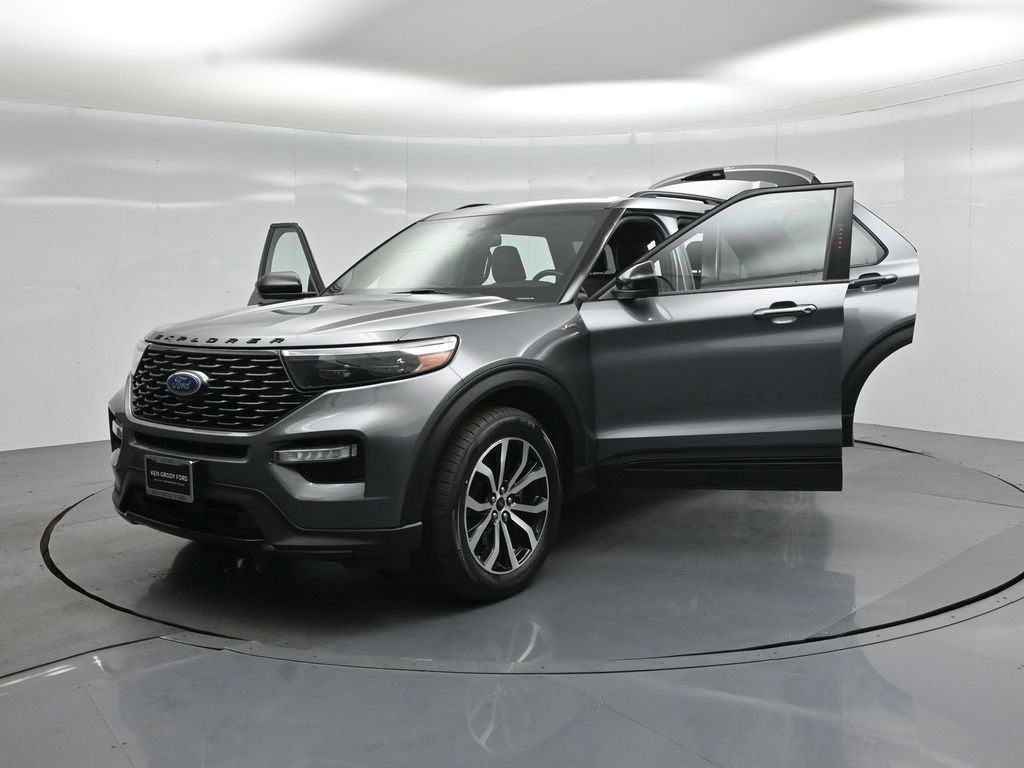Certified 2022 Ford Explorer ST-Line w/ Class IV Trailer Tow Package AWD/4WD image 30