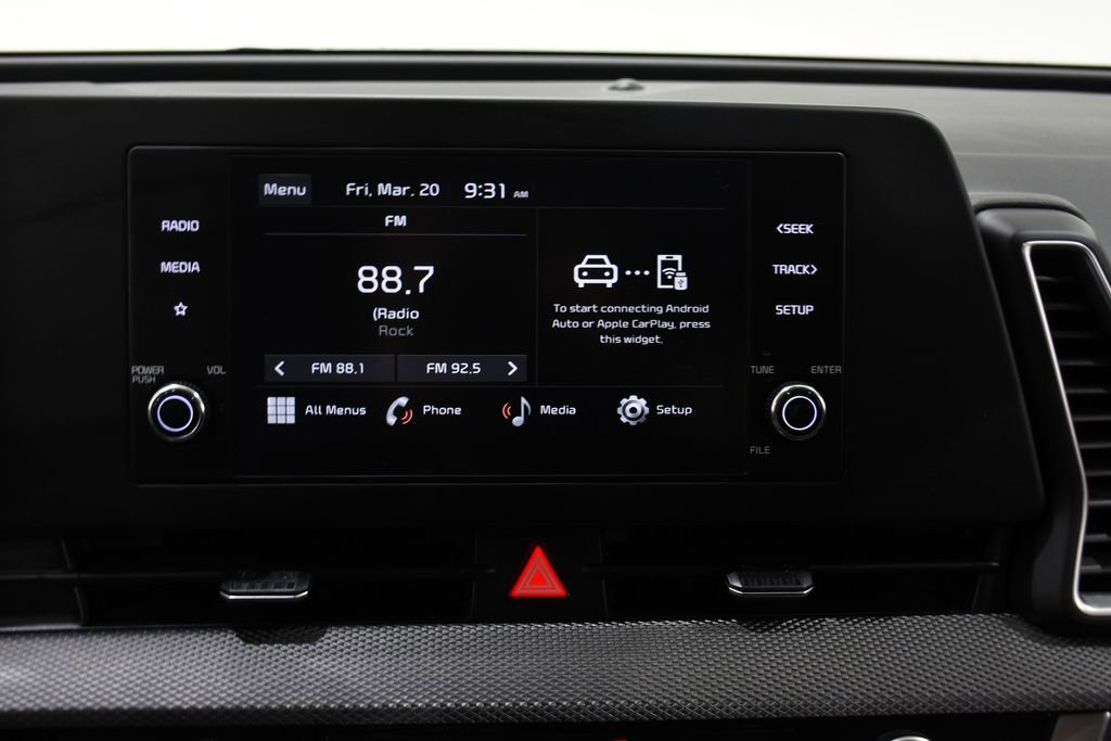 Used 2025 Kia Sportage LX image 17