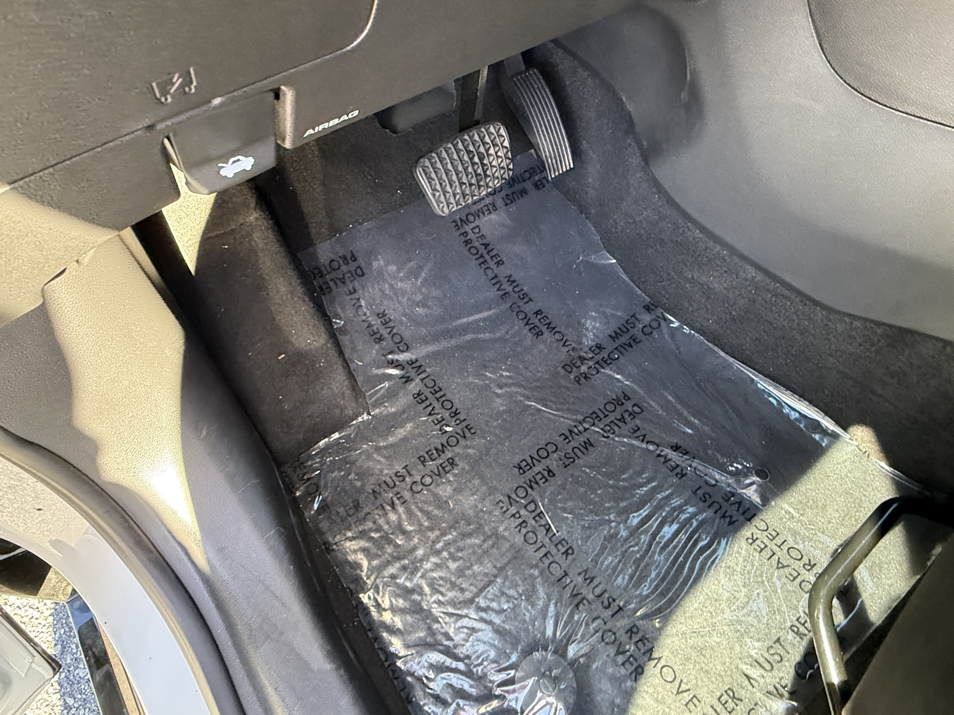 Used 2024 Buick Encore GX Sport Touring FWD image 17