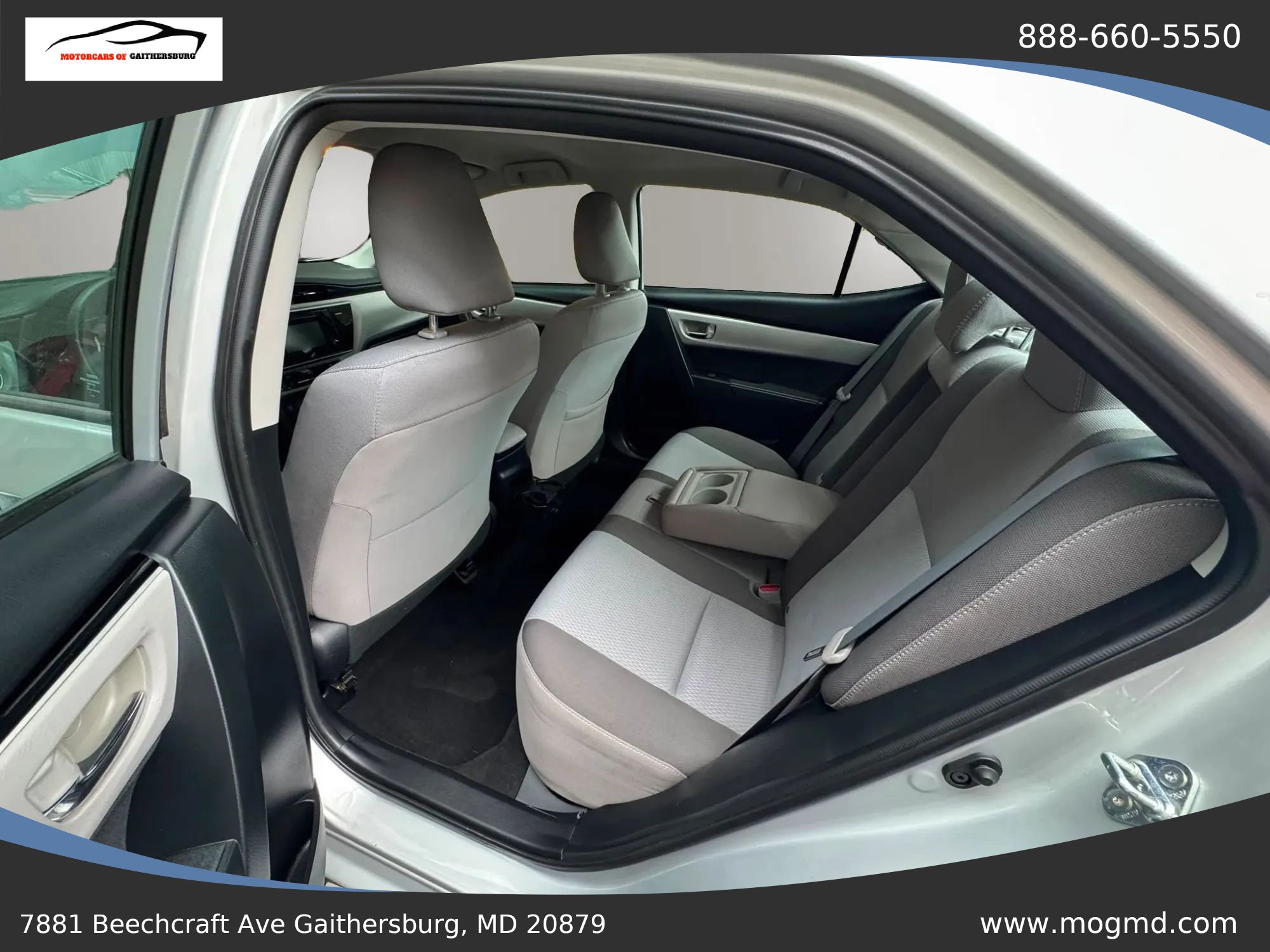 Used 2017 Toyota Corolla LE w/ Carpet Mat Package (TMS) FWD image 11