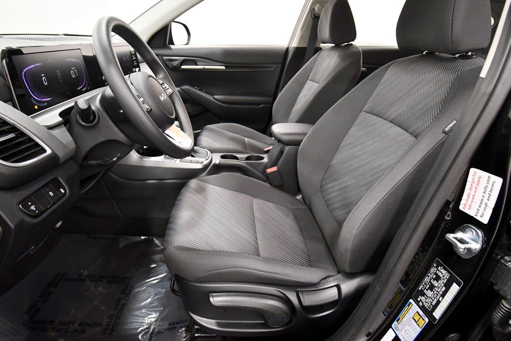 Certified 2026 Kia Seltos LX AWD/4WD image 14