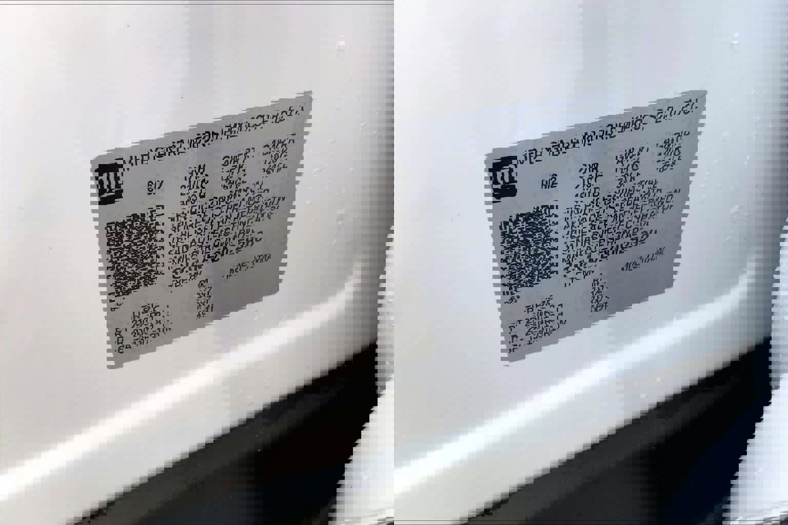 Used 2022 GMC Terrain SLT image 32