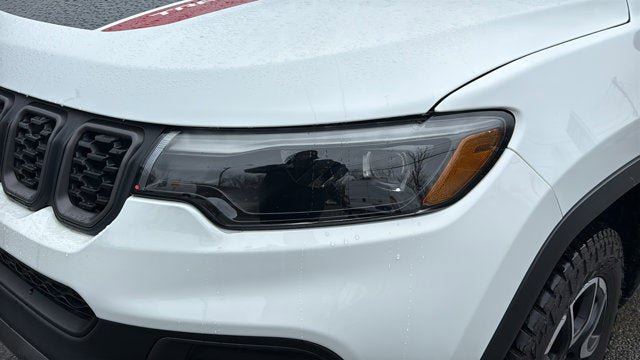 Certified 2025 Jeep Compass Trailhawk w/ Trailhawk Elite Group AWD/4WD image 9