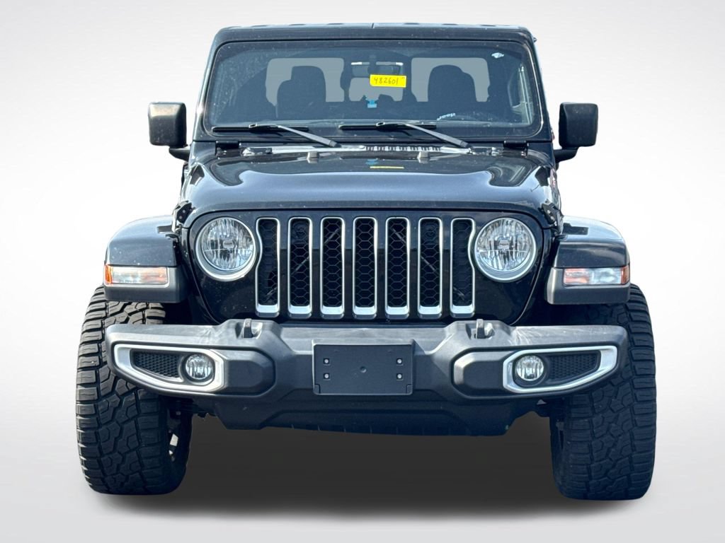 Used 2022 Jeep Gladiator Overland w/ Cold Weather Group AWD/4WD image 3