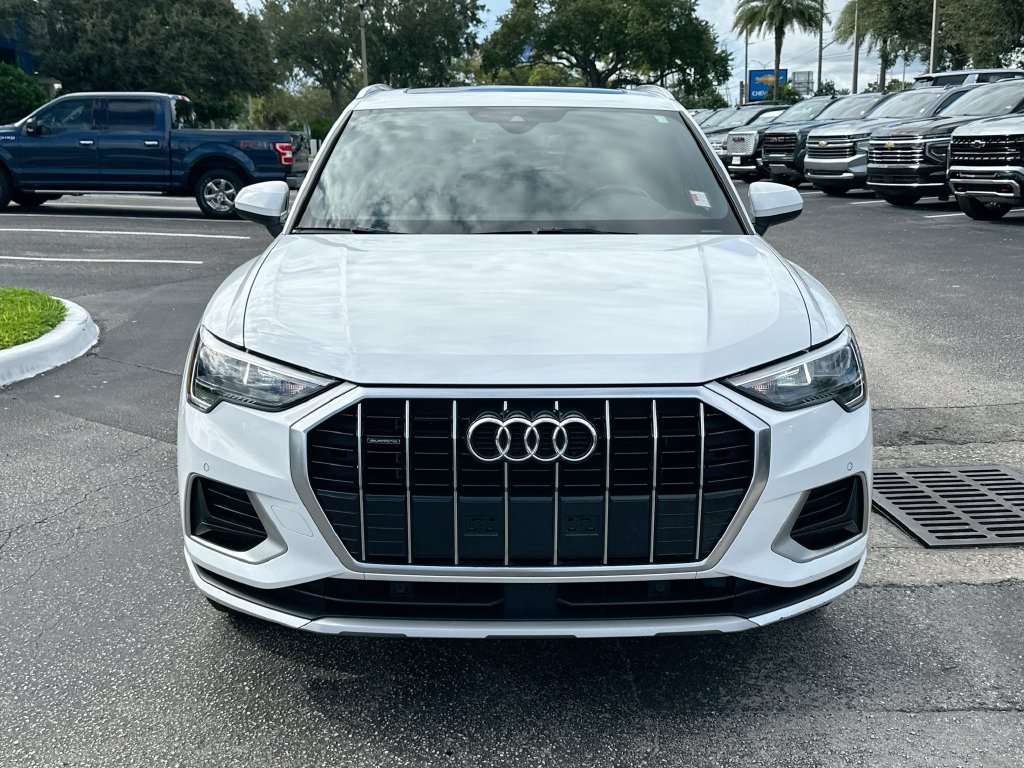 Used 2019 Audi Q3 2.0T Premium AWD/4WD image 2