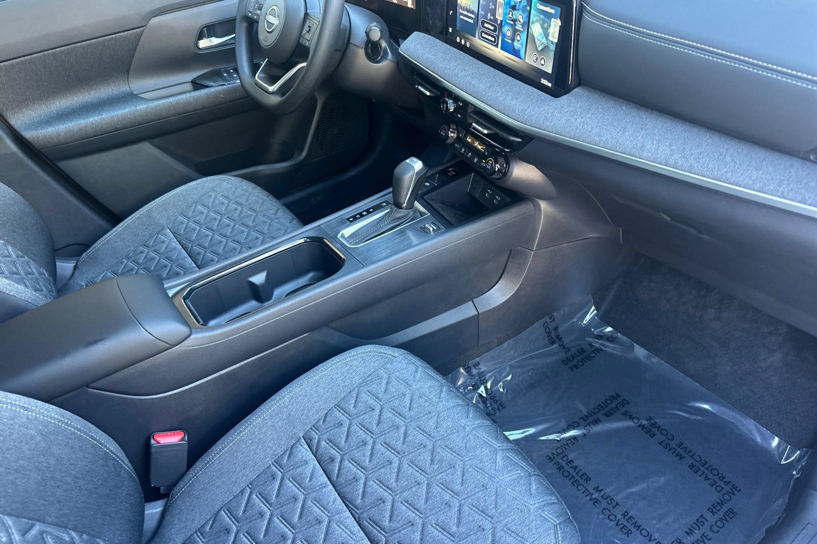 New 2026 Nissan Kicks SV w/ Cold Weather Package AWD/4WD image 18