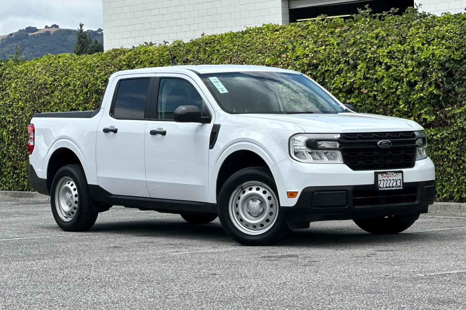 Used 2024 Ford Maverick XL FWD image 2