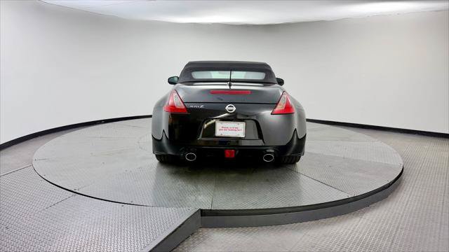 Used 2019 Nissan 370Z Touring Sport RWD image 31