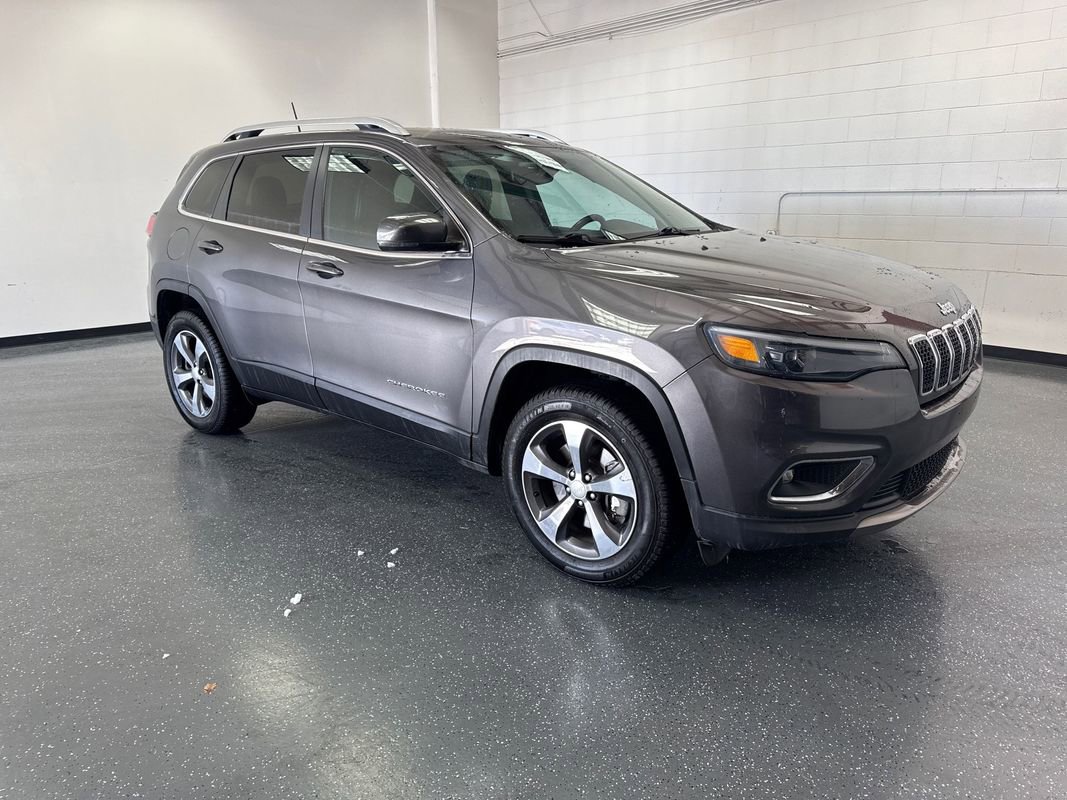 Used 2020 Jeep Cherokee Limited w/ Mopar Interior Package image 2