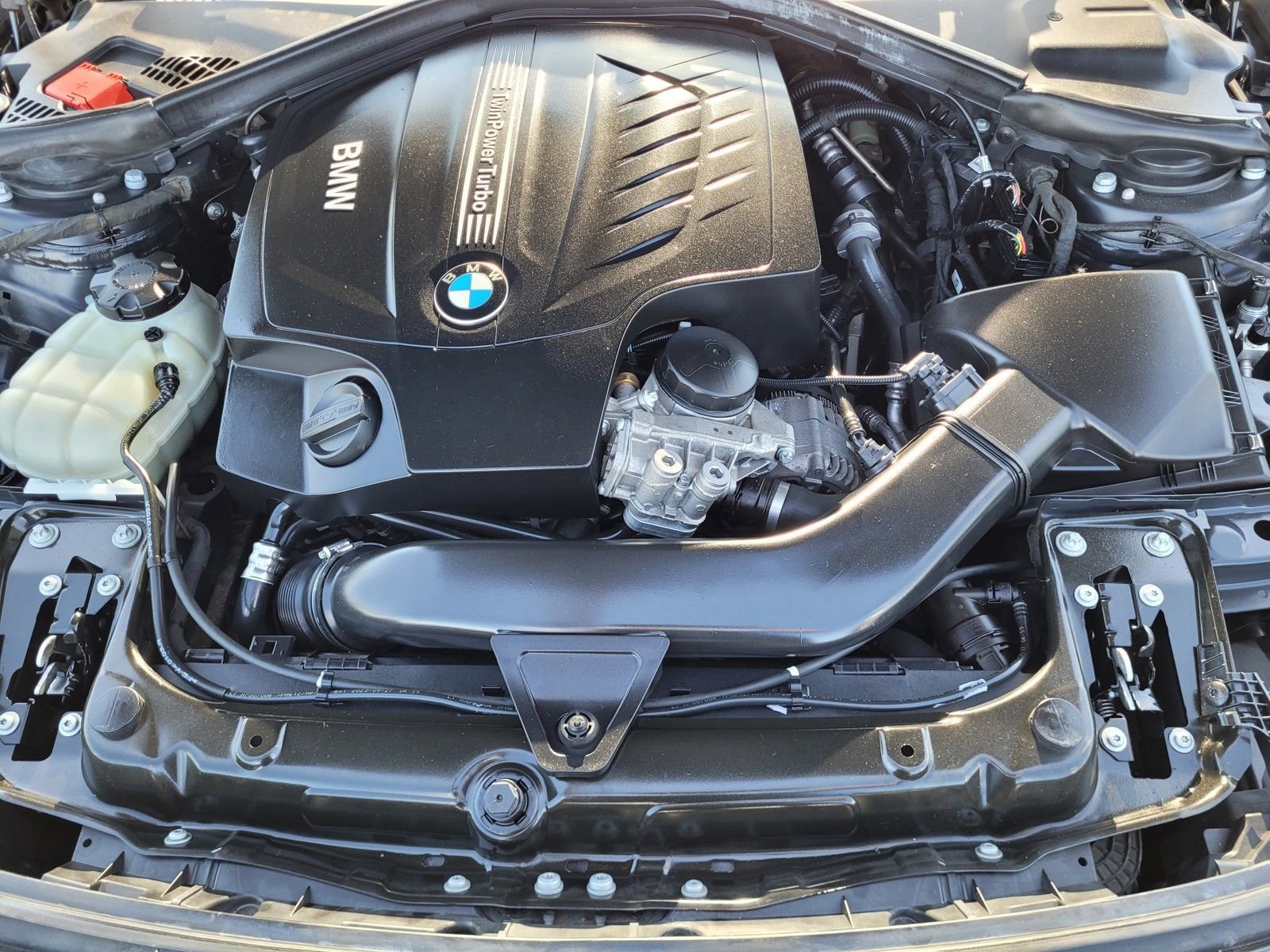 Used 2014 BMW 335i Gran Turismo xDrive image 28