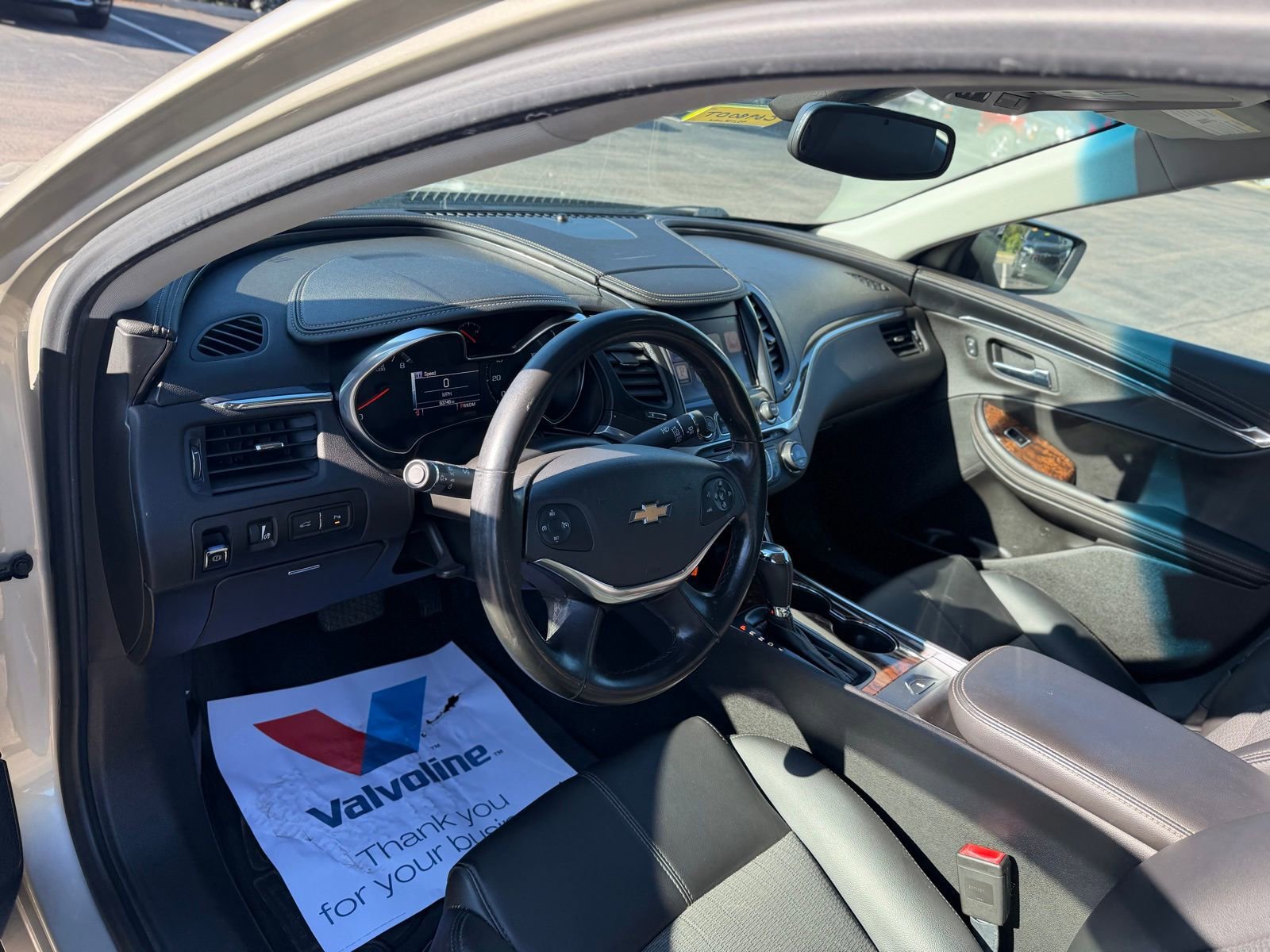 Used 2014 Chevrolet Impala LT w/ Convenience Package image 8