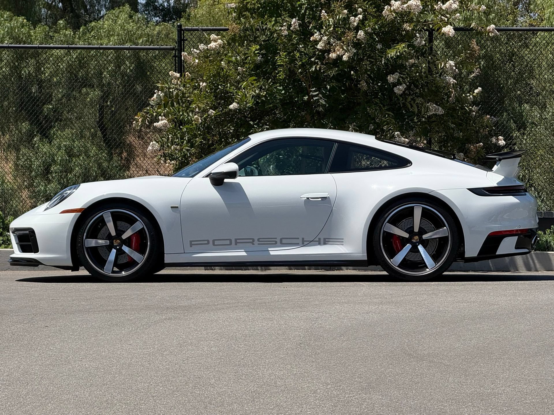 Used 2024 Porsche 911 Carrera S RWD image 3