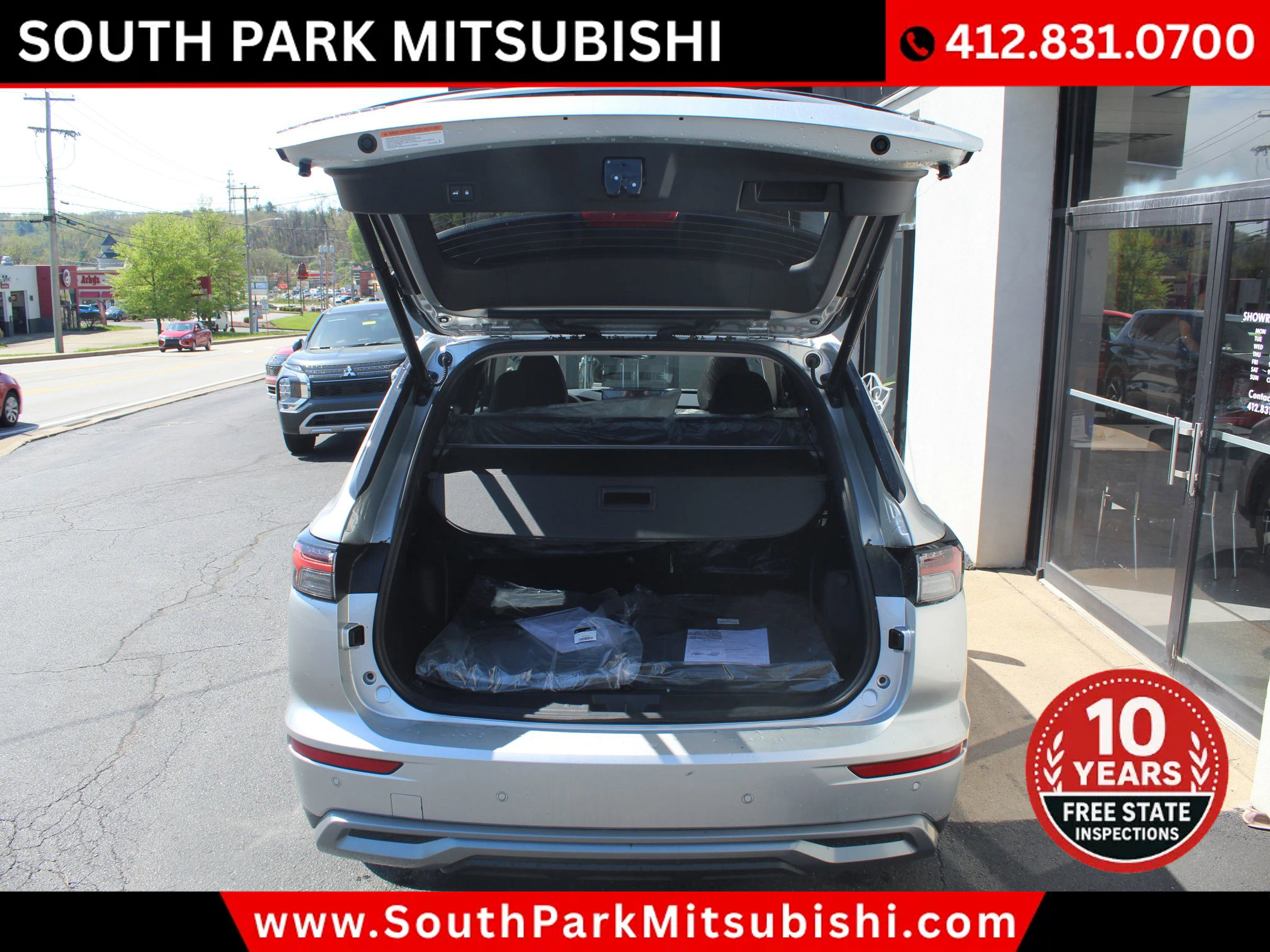 New 2025 Mitsubishi Outlander SE image 10