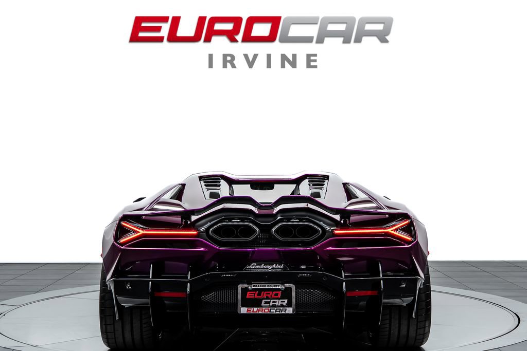 Used 2025 Lamborghini Revuelto image 4