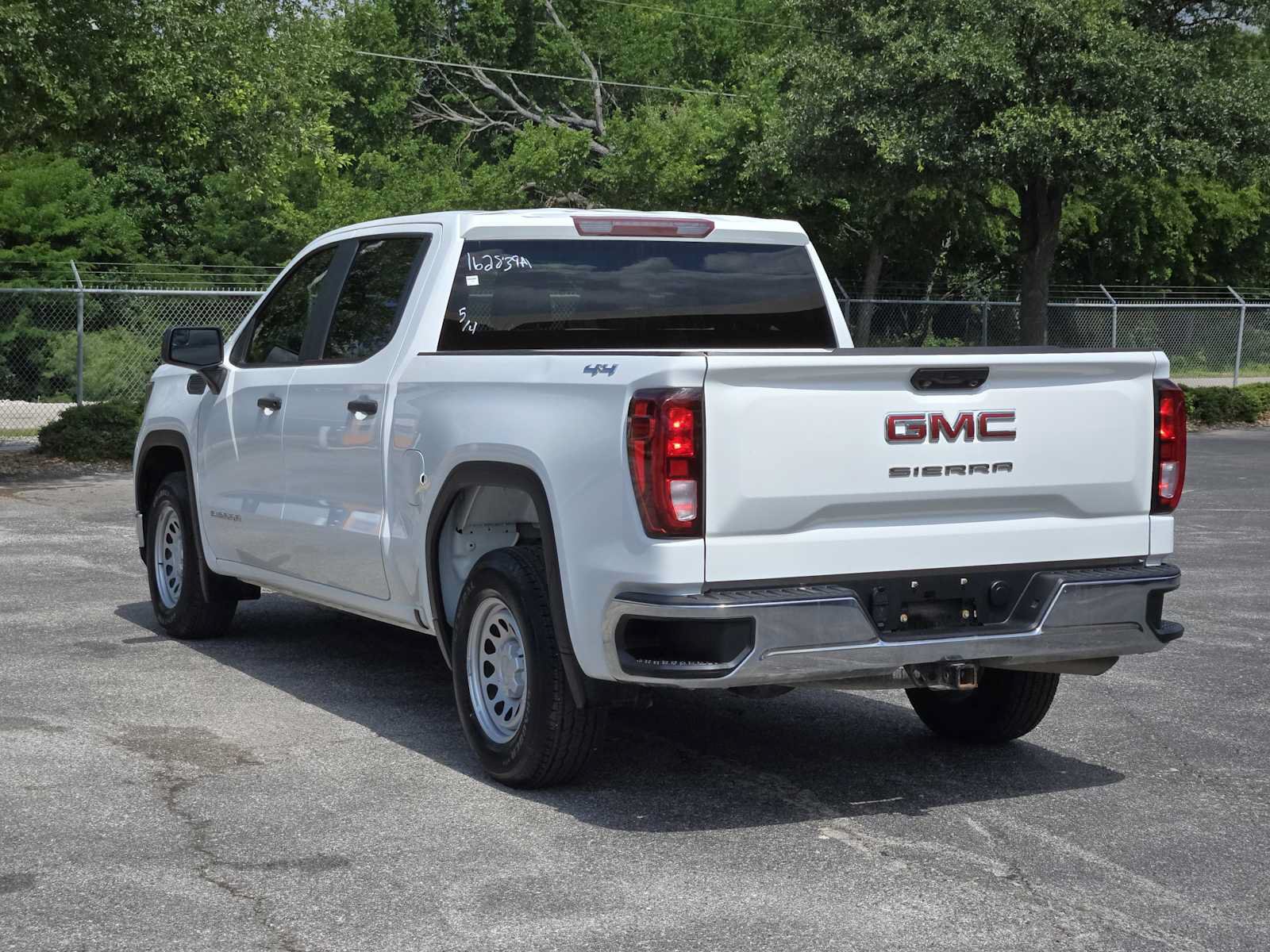 Used 2023 GMC Sierra 1500 Pro w/ Pro Value Package AWD/4WD image 5