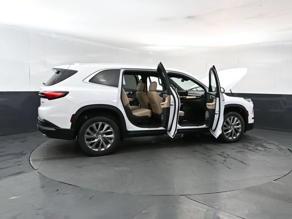 Used 2026 Buick Enclave Preferred AWD/4WD image 26