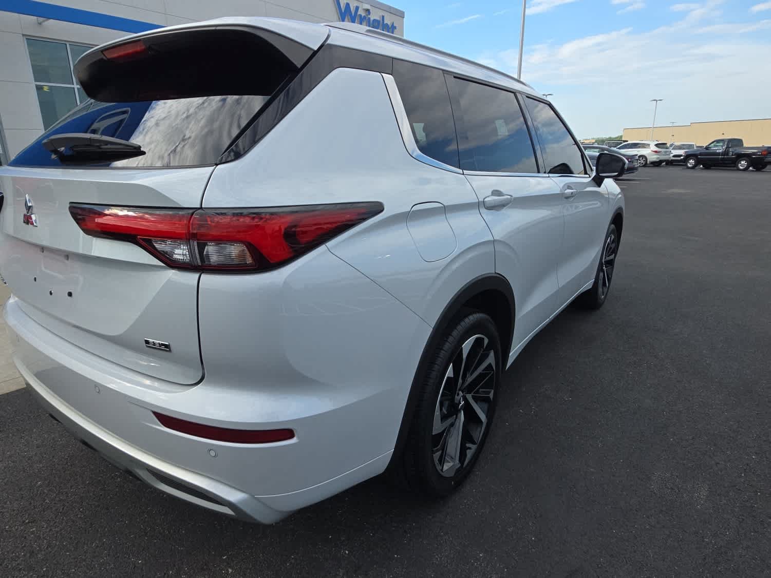 Used 2022 Mitsubishi Outlander SEL AWD/4WD image 8
