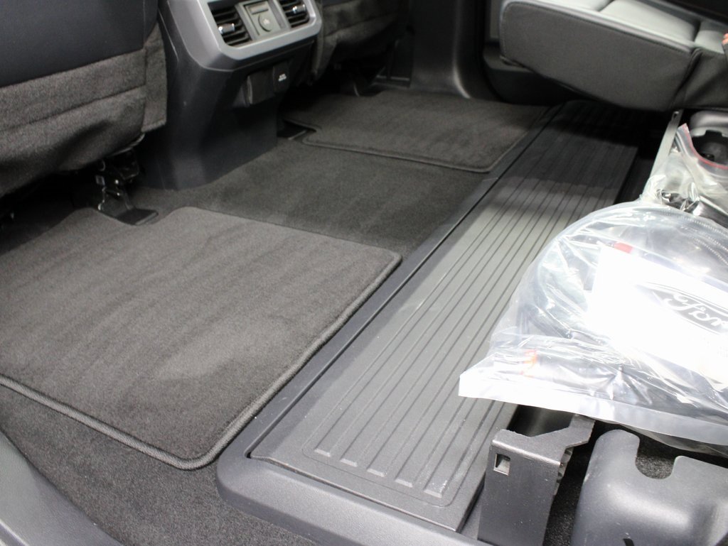 Used 2024 Ford F250 Lariat w/ Lariat Ultimate Package image 74