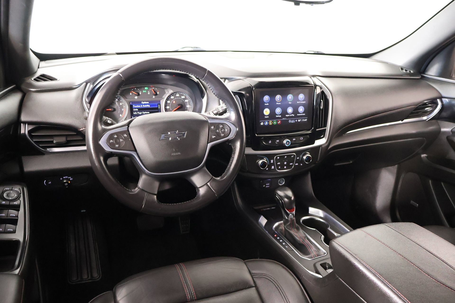 Used 2022 Chevrolet Traverse RS w/ LPO, Floor Liner Package image 2