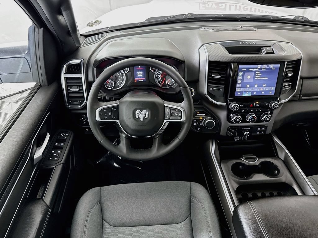 Used 2025 RAM 1500 Big Horn AWD/4WD image 4