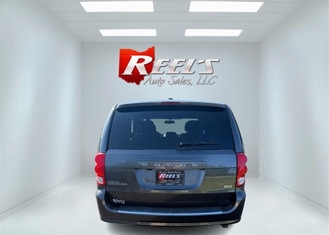 Used 2017 Dodge Grand Caravan SE image 9