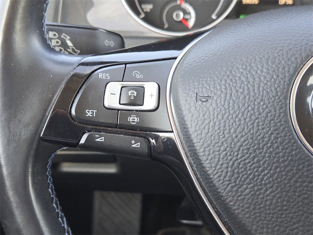 Used 2019 Volkswagen e-Golf SE w/ Driver Assistance Package image 27