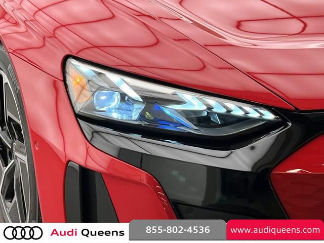 Used 2023 Audi RS e-tron GT w/ Carbon Performance Package AWD/4WD image 9