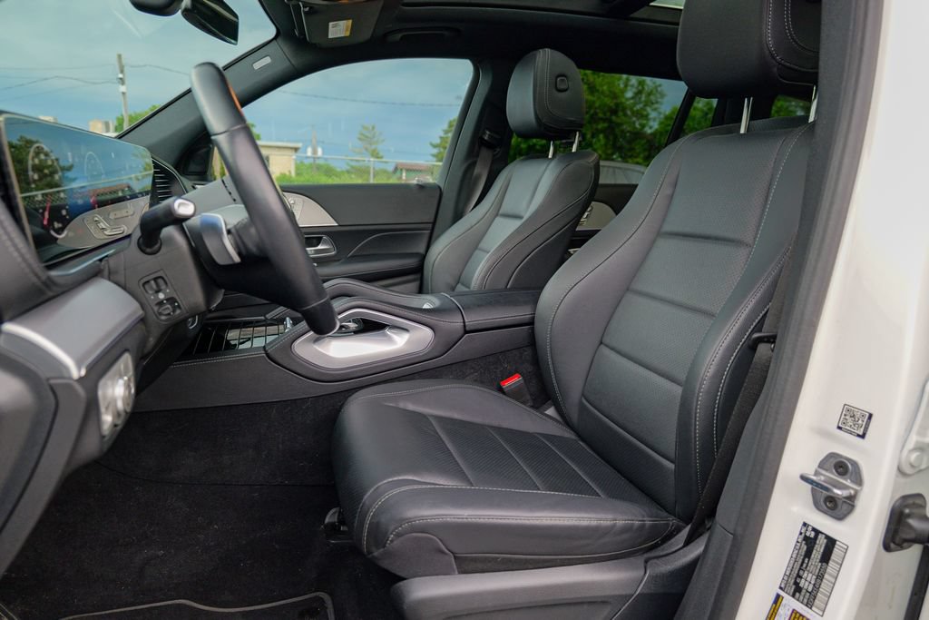Used 2024 Mercedes-Benz GLS 450 4MATIC image 23