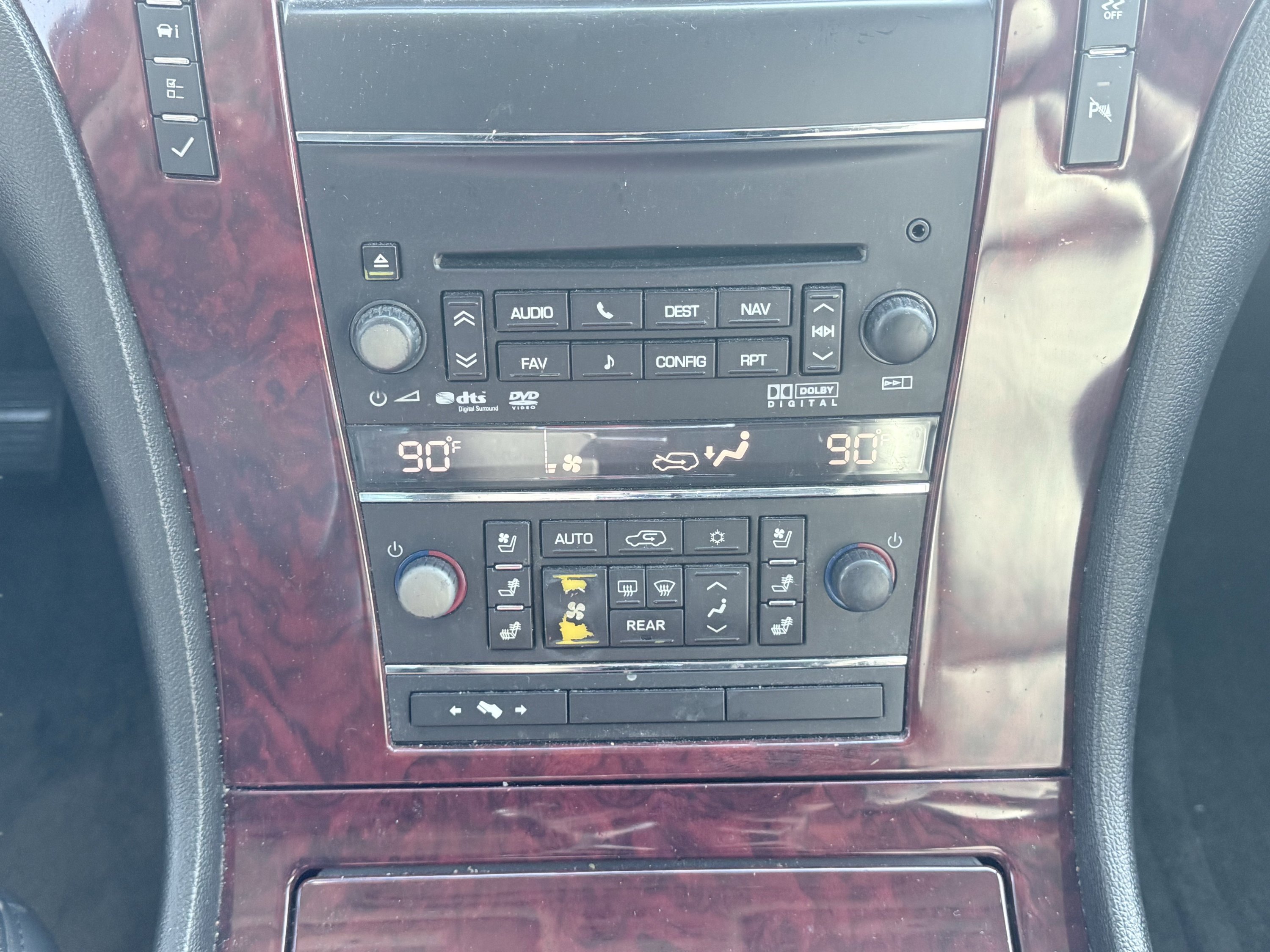 Used 2012 Cadillac Escalade Luxury RWD image 58
