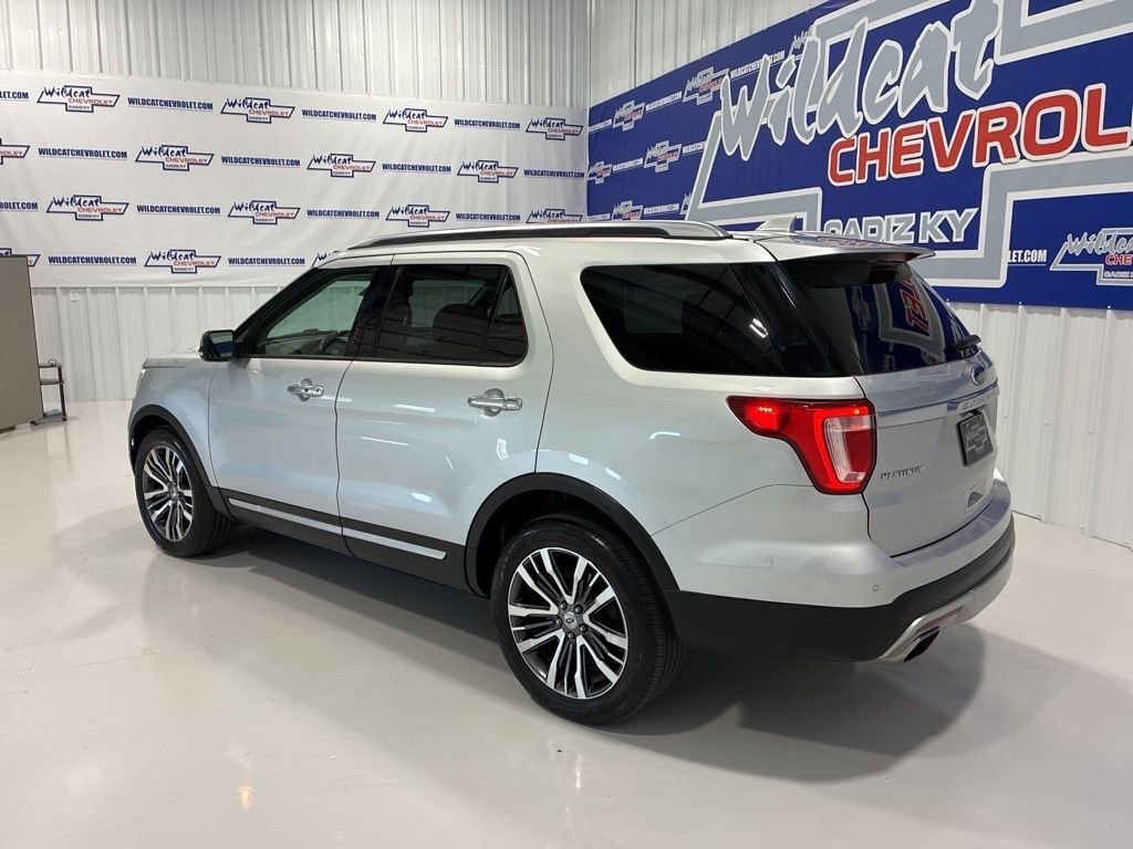 Used 2016 Ford Explorer Platinum image 6