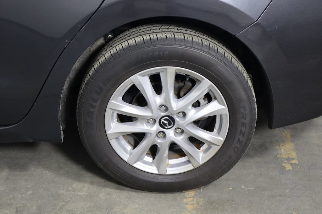 Used 2015 MAZDA MAZDA3 i Touring FWD image 40