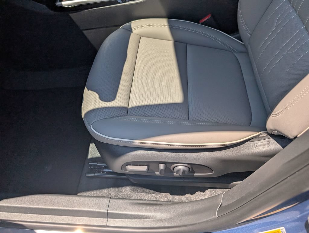 New 2026 Buick Envista Avenir FWD image 21