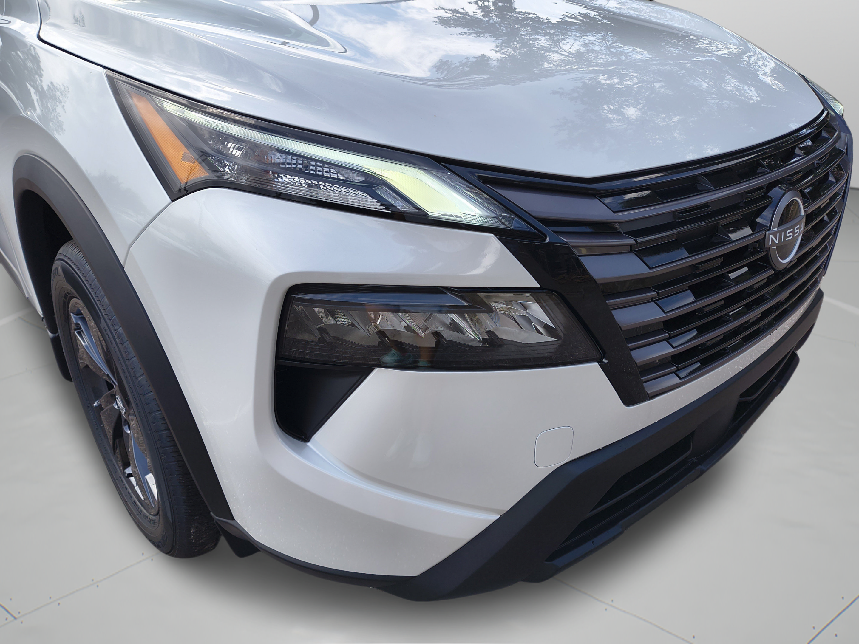 New 2026 Nissan Rogue SV FWD image 9
