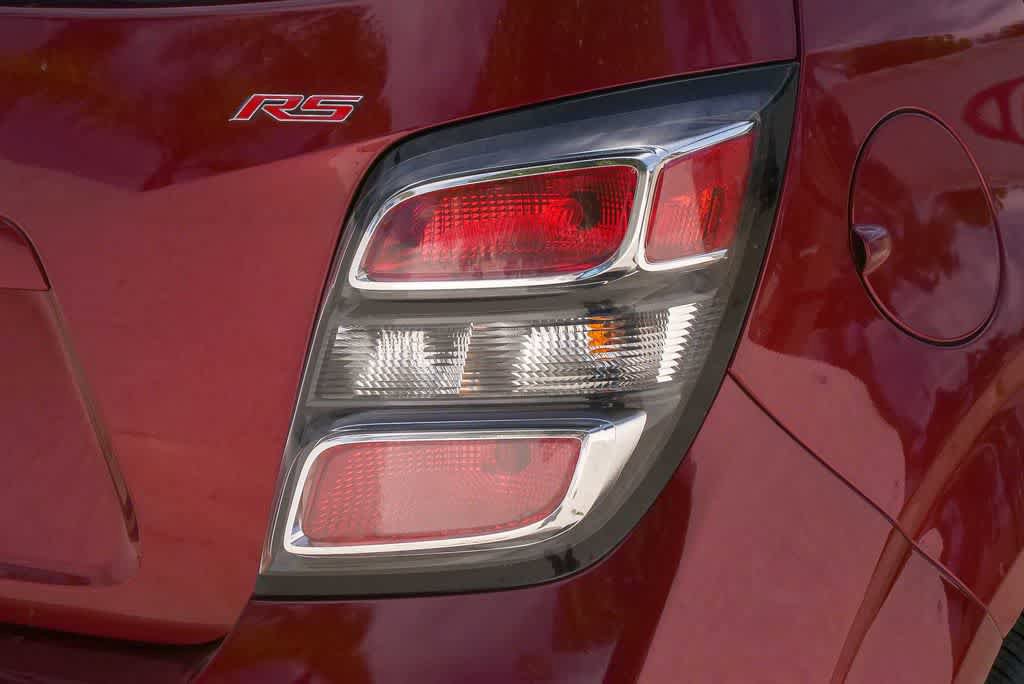 Used 2019 Chevrolet Sonic LT w/ Convenience Package image 10